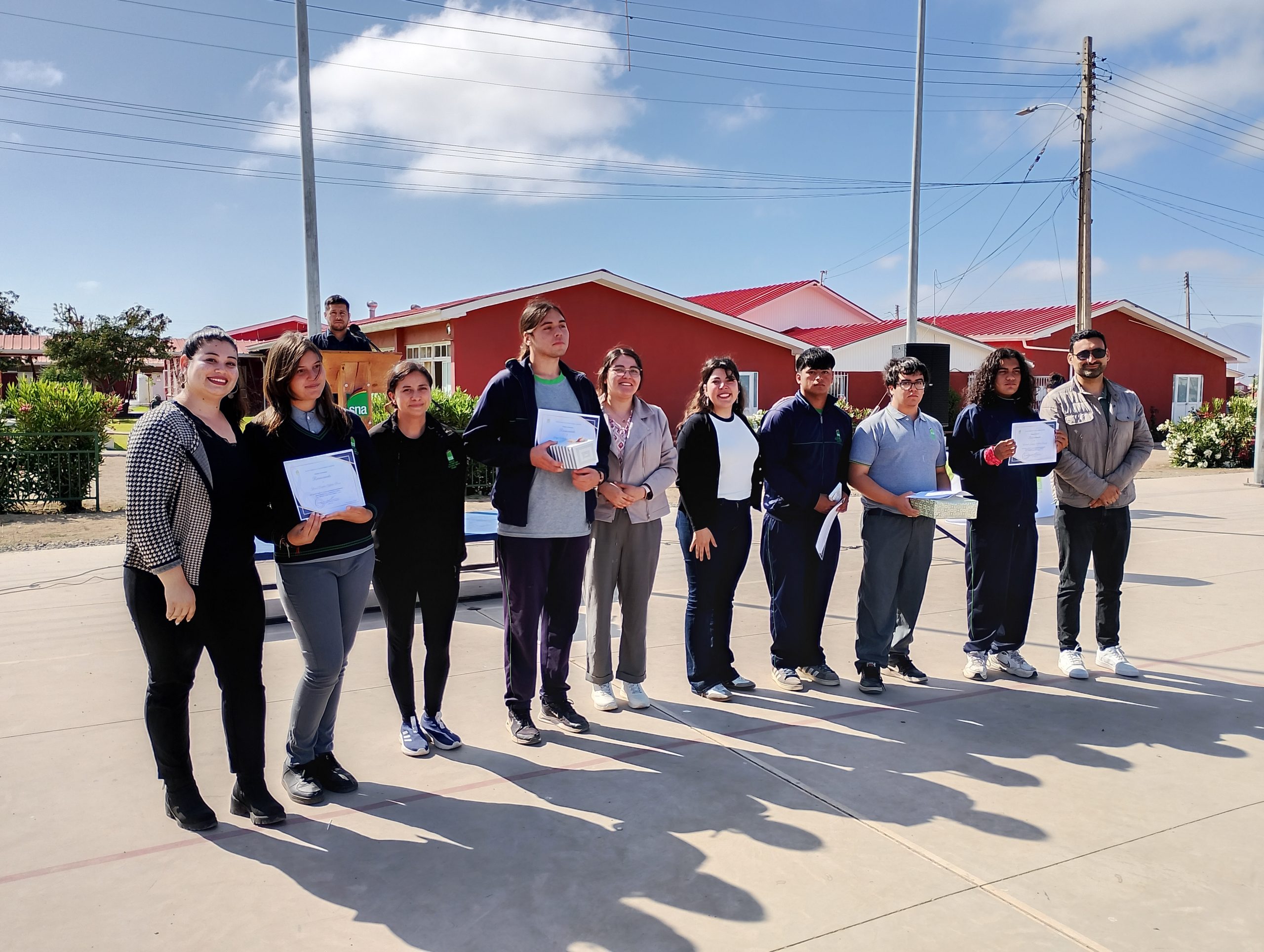 Con un Acto se realiza premiación de Alumnos destacados del año 2025