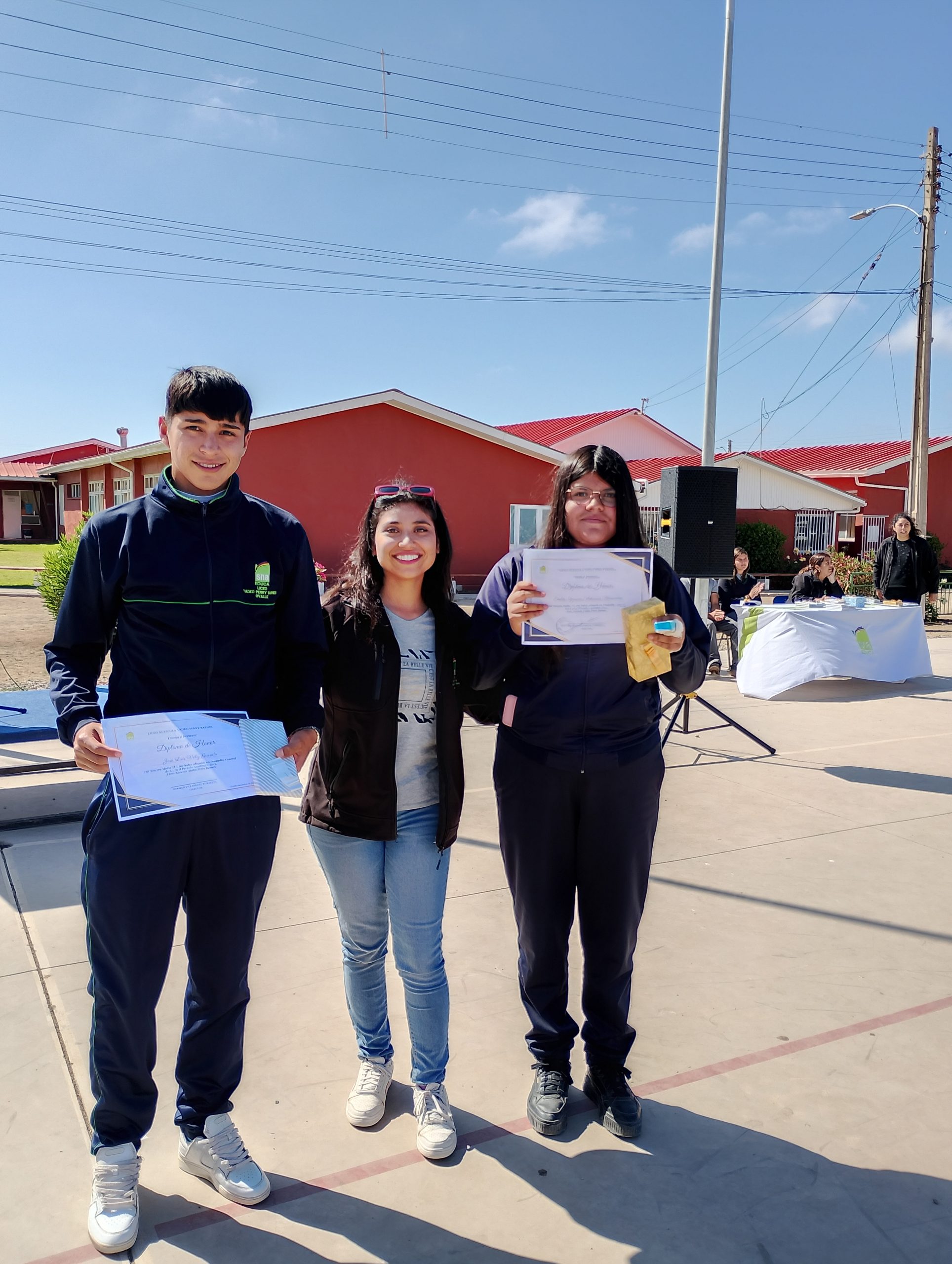 Con un Acto se realiza premiación de Alumnos destacados del año 2025